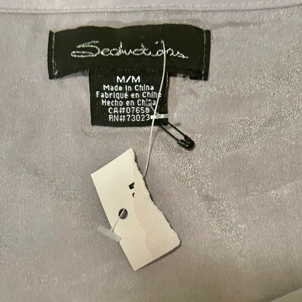 Sparkly Silver Sequin Shortsleeved Top by Seductions - New Size Medium 💍 - Picture 3 of 12
